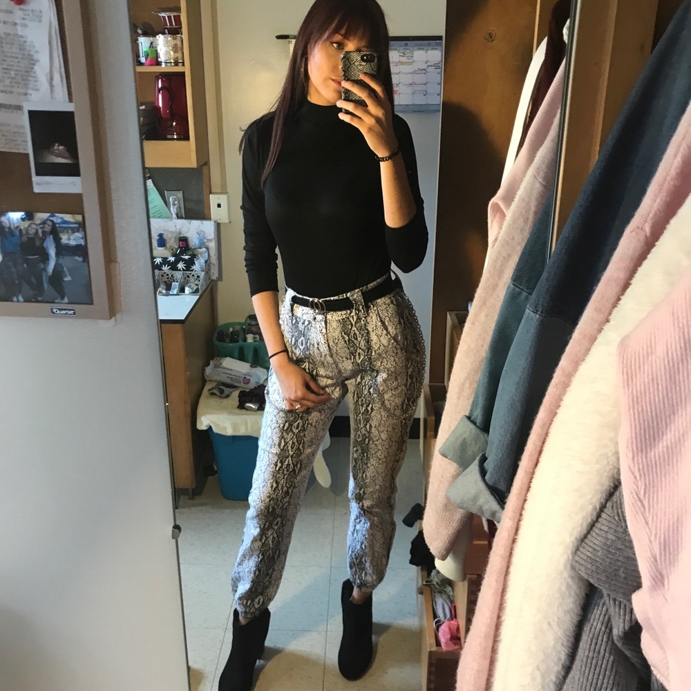 Meet your Posher, Megan